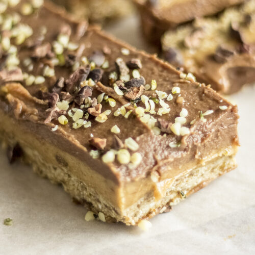 How To Make Delicious Peanut Butter Chocolate Bars At Home